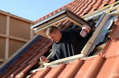 Pose de fenêtres de toit Velux à la Bastide-Solages